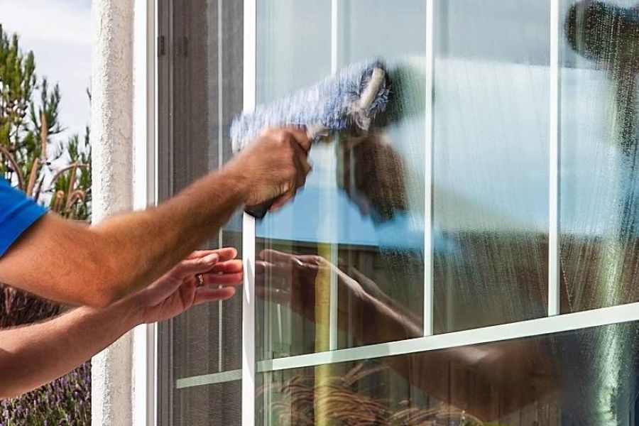 window cleaner